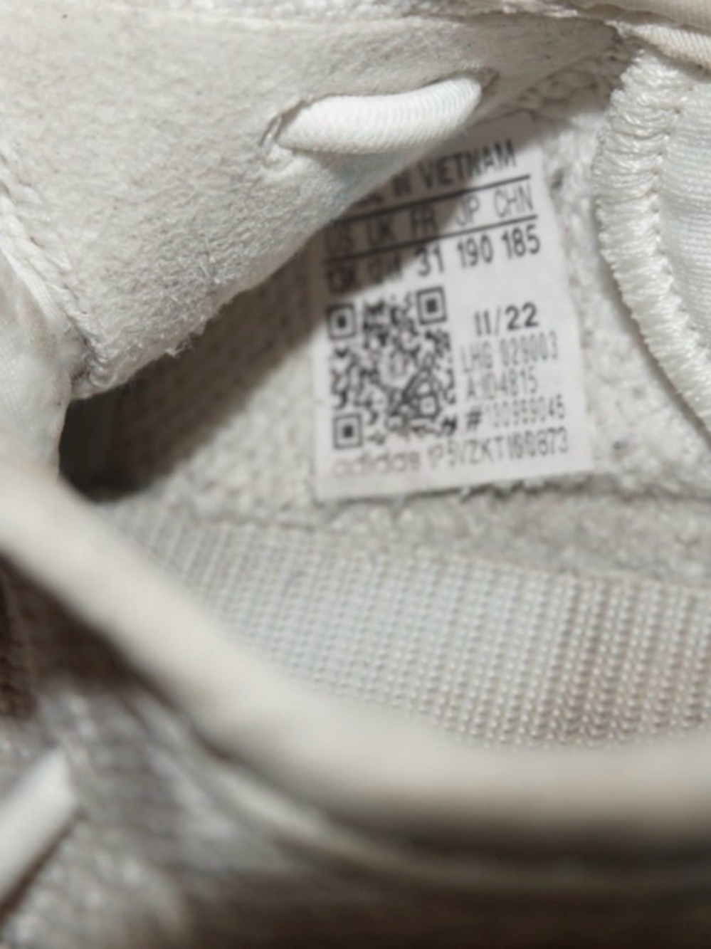 Yeezy 350 Boost V2 Bone White (Kids 13k) - Picture 6 of 11